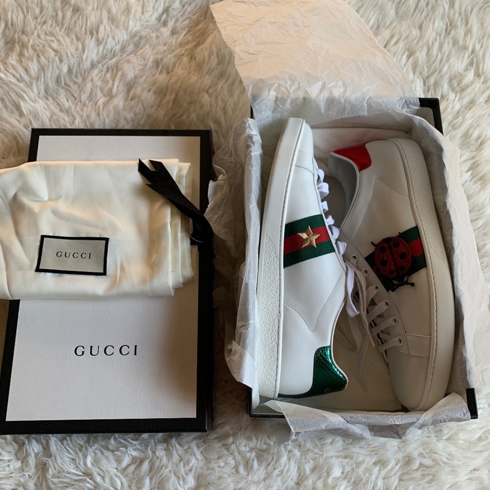 ❌SOLD❌Gucci New Ace Pineapple White Sneaker - Picture 3 of 8